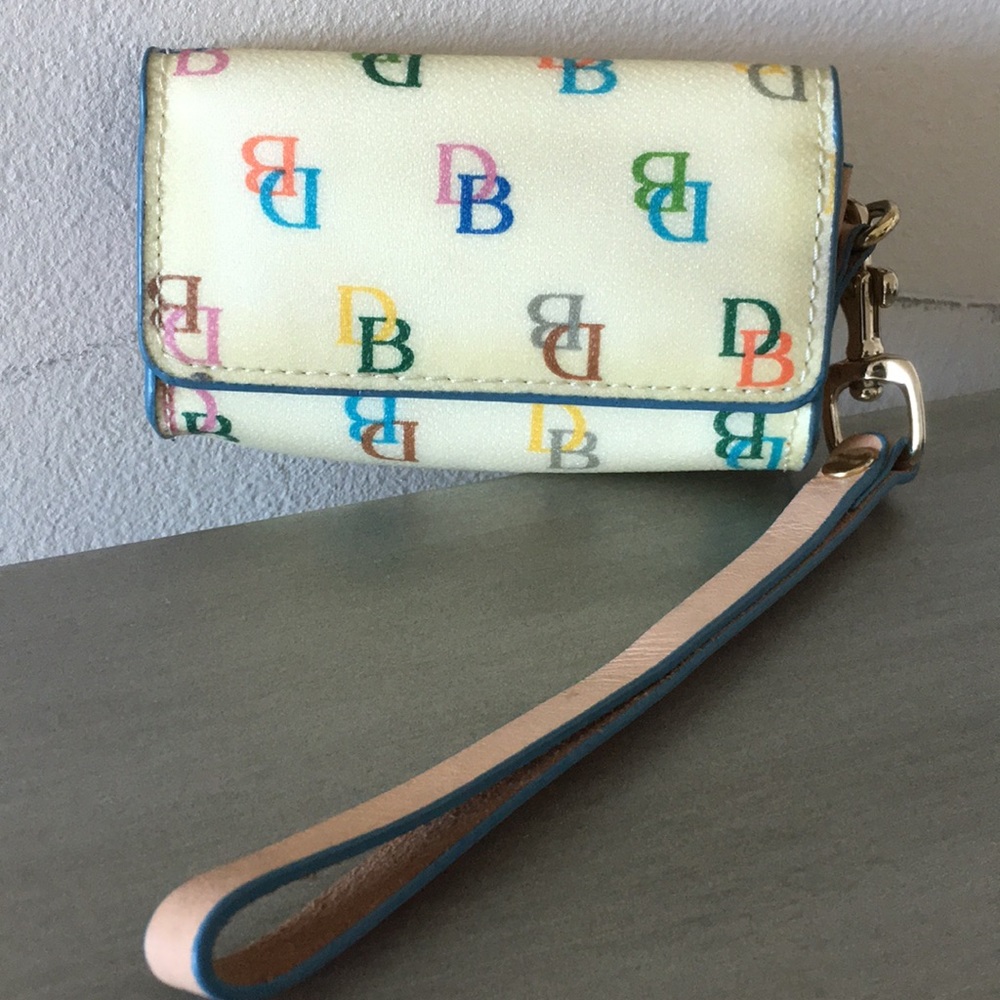 Dooney and Bourke wristlet